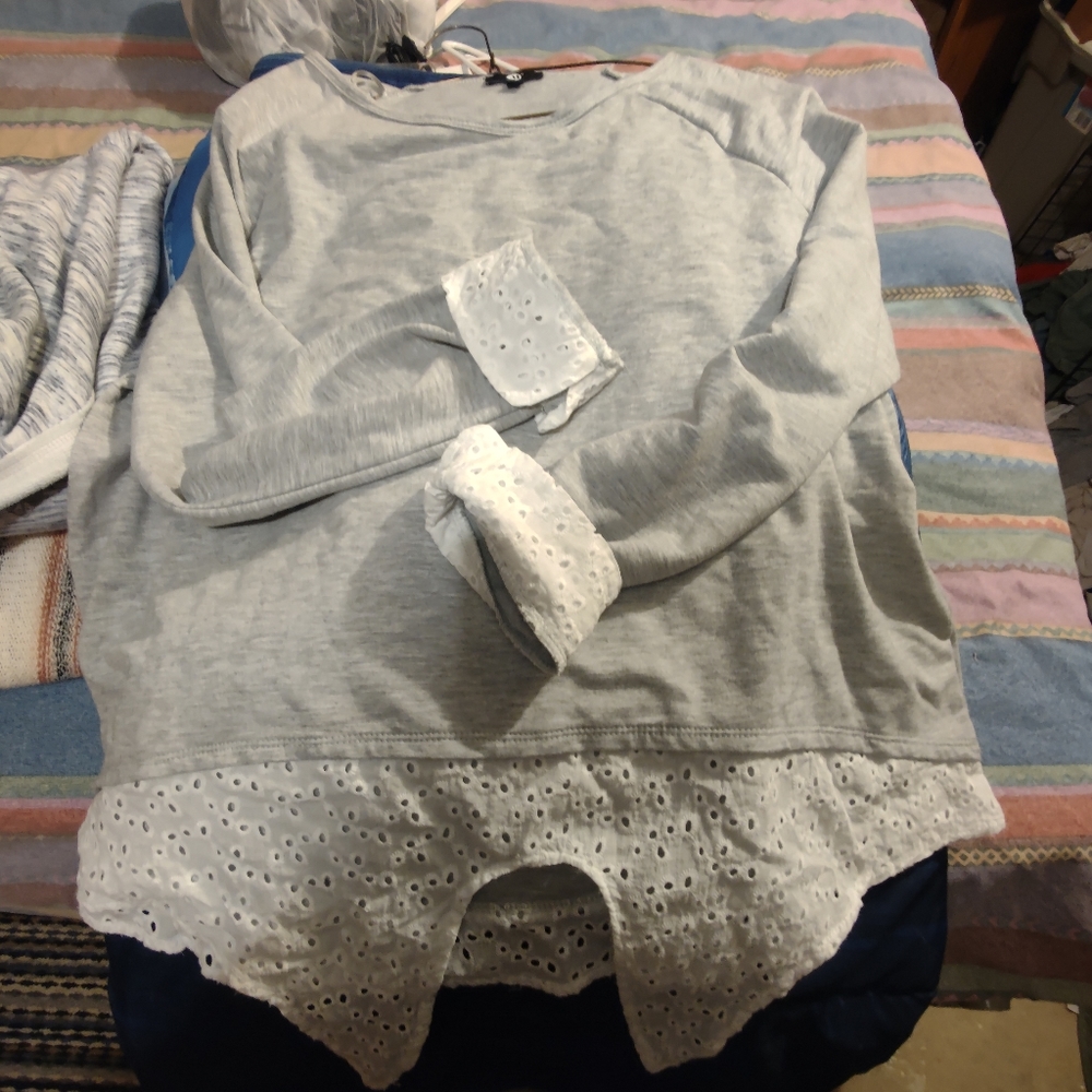 Top - Picture 3 of 3